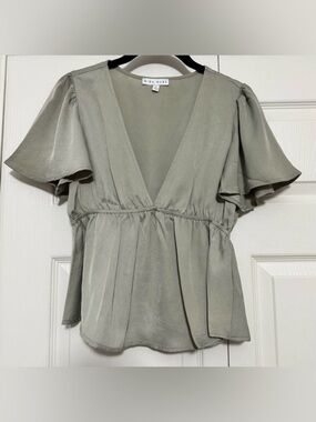 Miou Muse‎ Cropped Peplum Blouse Top in Sage Size Small VGUC